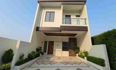 di jual rumah mewah lokasi strategis di kebagusan jaksel