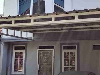 HOT Deal  Untuk di Sewakan .Rumah Full Furniture  Siap Huni di Sentul city depan taman budaya