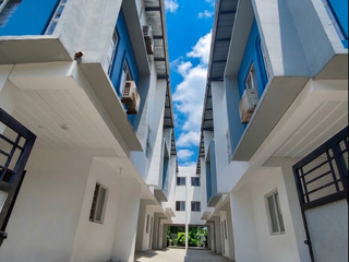 Lease or Sale - New 2BR Townhouse - with parking near Robinsons Place Antipolo