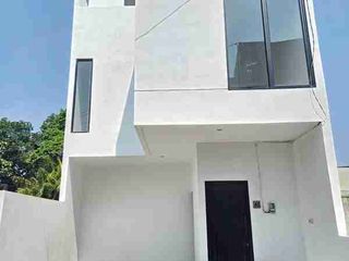 Di Jual Rumah BRAND NEW 2 LT Selangkah Ke Universitas UPN - Limo Depok