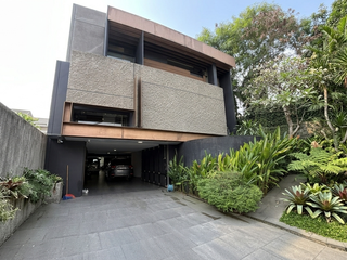 Hunian Industrial 3 Lantai di Kemang dekat Lippo Mall Kemang