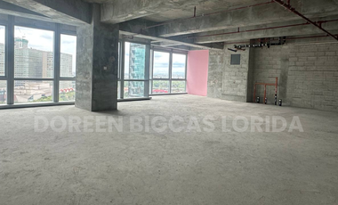 OFFICE FOR SALE: 322sqm Corporate Office Space Unit in Quezon City - One Vertis Plaza