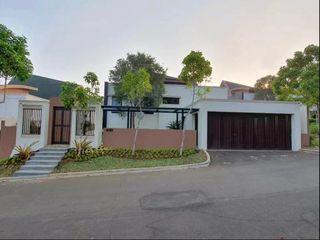 Disewakan Rumah Mewah Asri Siap Huni di Vimala Hills Seruni Fully Furnished Gadog Bogor Lengkap dan Nyaman