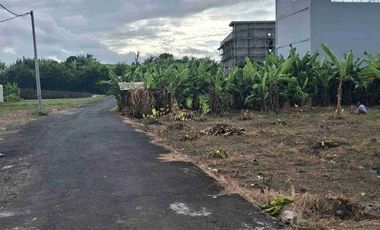 DIJUAL TANAH LINGKUNGAN VILLA DEKAT KE PANTAI
