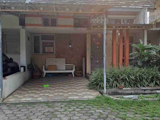 RUMAH ASRI PERUMAHAN DE CAKRAWALA JATIRADEN BEKASI