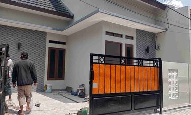 Rumah Minimalis Dekat Joglo Ciledug KarangTengah