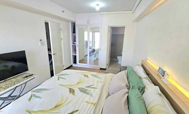 RUSH SALE | RARE 3-BEDROOM UNIT WITH 2 PARKING SLOTS -  A. Bonifacio Balintawak