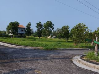 Lipa Royale in Batangas Corner Land for Sale