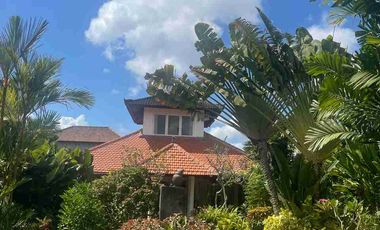 Villa Taman Terawat Hitung Harga Tanah di tengah kota Canggu