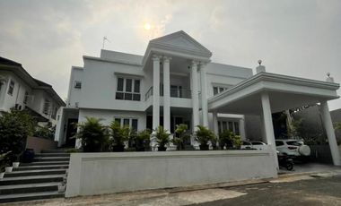 Rumah Mewah Full Furnished Siap Huni Di Legenda Wisata Cibubur
