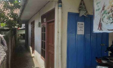 DIJUAL CEPAT KKNTRAKN 4 UNUT + 1 KIOS / RUKO akses mobil pinggi jalan