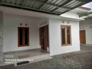 Disewakan rumah bangunan baru di utara RS Purihusada