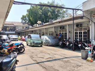 Beli tanah gratis banguanan kos,29 kmr,msh aktif,lokasi sgt strategis di mangga besar xi,selangka ke mall LOKASARI SQUARE