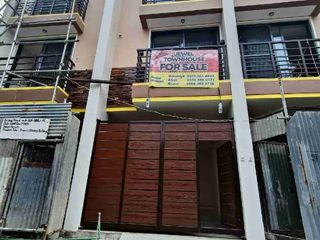 Brand new 3 storey town house in Santa Manila