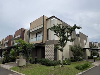 Rumah Hoek, Harga Dasar, Lokasi Cluster Baru, Siap Huni, semi Firnished