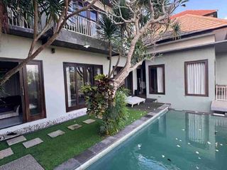dijual villa 4 bedroom dekat hotel Ayana jimbaran Kuta Selatan Badung Bali