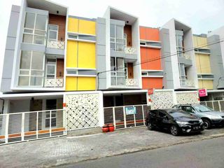 rumah kost 18 kamar siap huni