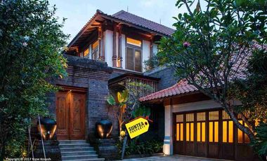 Rumah Jual Mewah Cozy di Sektor 9 Bintaro Jaya