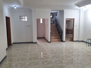 Jual / Sewa Rumah Nyaman & Strategis Area Citra 1 Ext Lebar 8 di Jakarta Barat