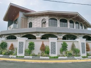 Modern Sunrise-Facing House and Lot for Sale in Kaybagal South Tagaytay City | Fully Furnished -RAS