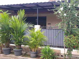 Dijual Rumah Di Komplek Cantiga Cipondoh