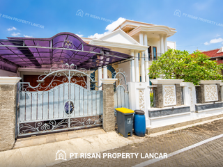Rumah Mewah Tembalang Kolam Renang Pribadi