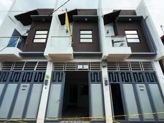 For Sale! Brandnew Sampaloc Manila Townhouse near España -AJCM