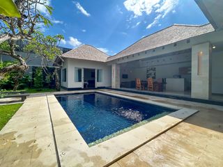Beachside 2-Bedroom Tropical Villa for Annual Rent in Seminyak Bali