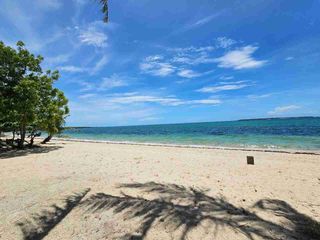 White Sandy Beachfront Property in Sillon, Bantayan Island