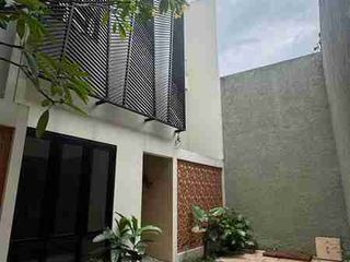 Dijual Rumah Cluster design Modern dengan kolam renang lokasi strategis