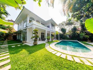 Villa Murah di Batubelig Seminyak Badung Bali