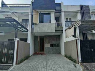 Rumah Baru Dalam Komplek Tenang Terdapat Rofftop Di Pondok Bambu Jakarta Timur