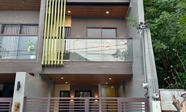House and Lot For Sale at Townhouse in Manila Doctors Village Las Piñas