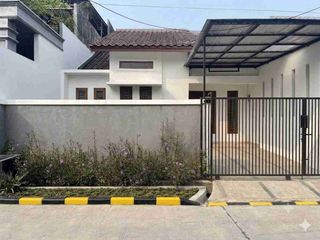 Di Jual Rumah Siap Huni Di Perumahan Mahkota Simprug Ciledug Tangerang
