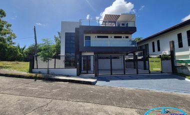For Sale 4 Bedroom House in Royale Cebu Estate Consolacion Cebu