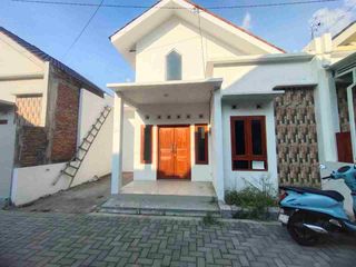 Rumah Cantik Siap Huni di Perum Ngemplak Kartasura