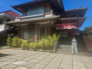 Gedung Komersial 2 Lantai di Area Premium Renon