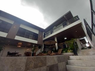 House and Lot For Sale in Tagaytay City-MC