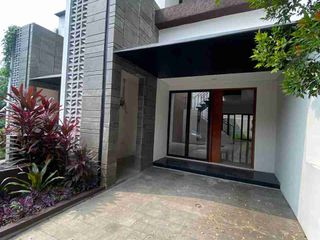 Cirendeu Town House Murah