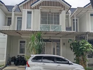 Di Jual Lelang Rumah 2 Lantai di Perumahan Lavon Cluster Lavisa Jalan Lavisa 5 , Desa Wanakerta, Kecamatan Sindang Jaya, Kabupaten Tangerang,