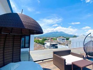 Rumah Villa Mewah Karangploso Kolam Renang Pribadi View Bagus Dkt Tol Batu