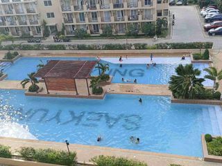 STUDIO UNIT FOR SALE SEMI FURNISHED WITH BALCONY POOL VIEW