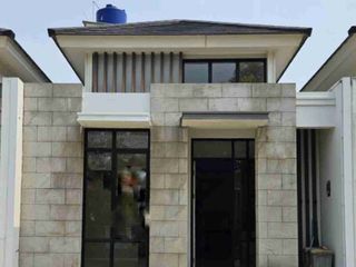 dijual rumah murah garden Ville citra raya Cikupa Tangerang ada kolam renang