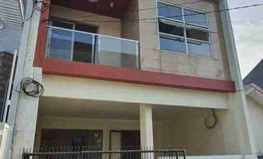dijual sangat murah rumah 3 lantai diduta garden