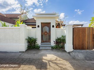 RUMAH CANTIK EXCLUSIVE DI JL SIULAN DENPASAR TIMUR DEKAT MALL