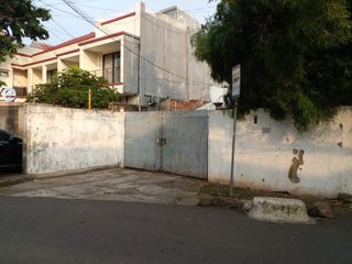 Rumah Dibawah NJOP Dengan Private Pool di H Jian Cipete Utara