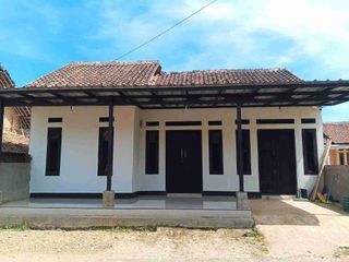rumah kampung minimalis pinggir jalan surat SHM