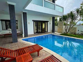 Di jual villa jalan Goa Gong , Jimbaran , Bali