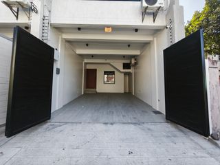 Mandaluyong Townhouse For Sale with Elderly Room 2 Car Garage, Automated Gate And Electric Fence SD