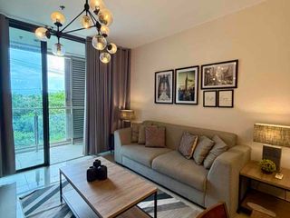 FOR SALE: LUXURY 2BR CONDO WITH PARKING AT ARBOR LANES ARCA SOUTH TAGUIG CITY!